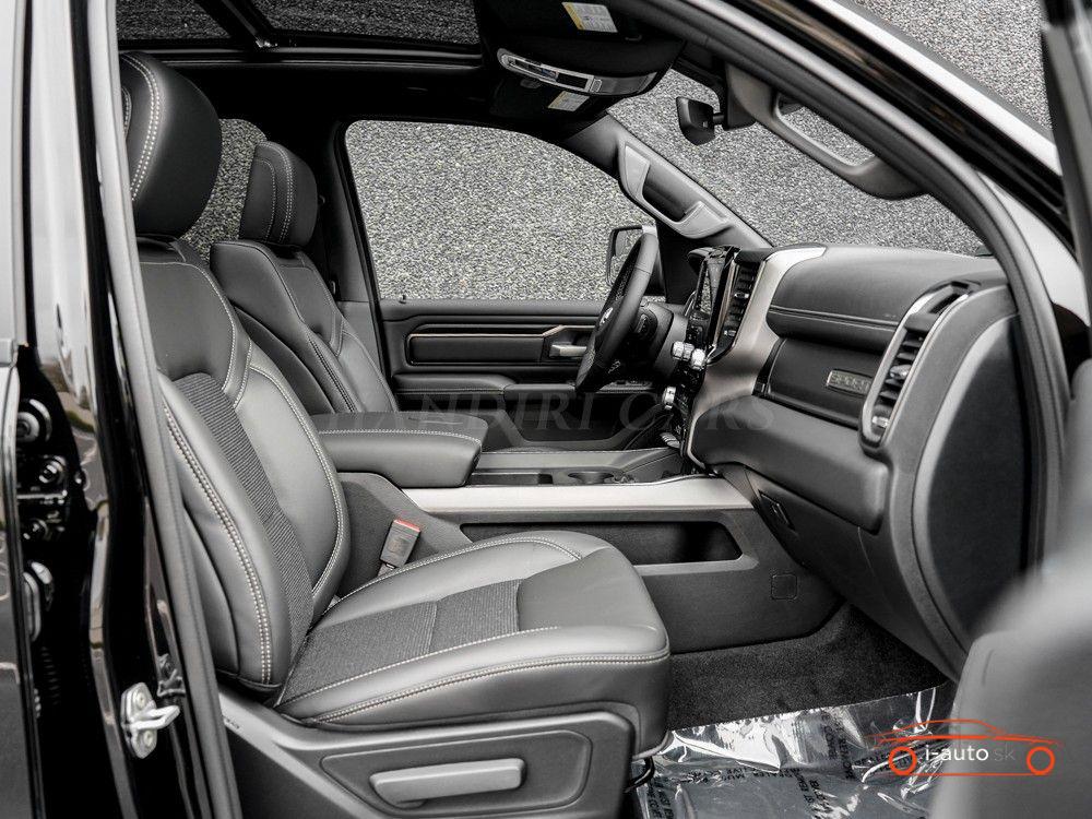 Dodge RAM 5.7L V8 HEMI za 85500€