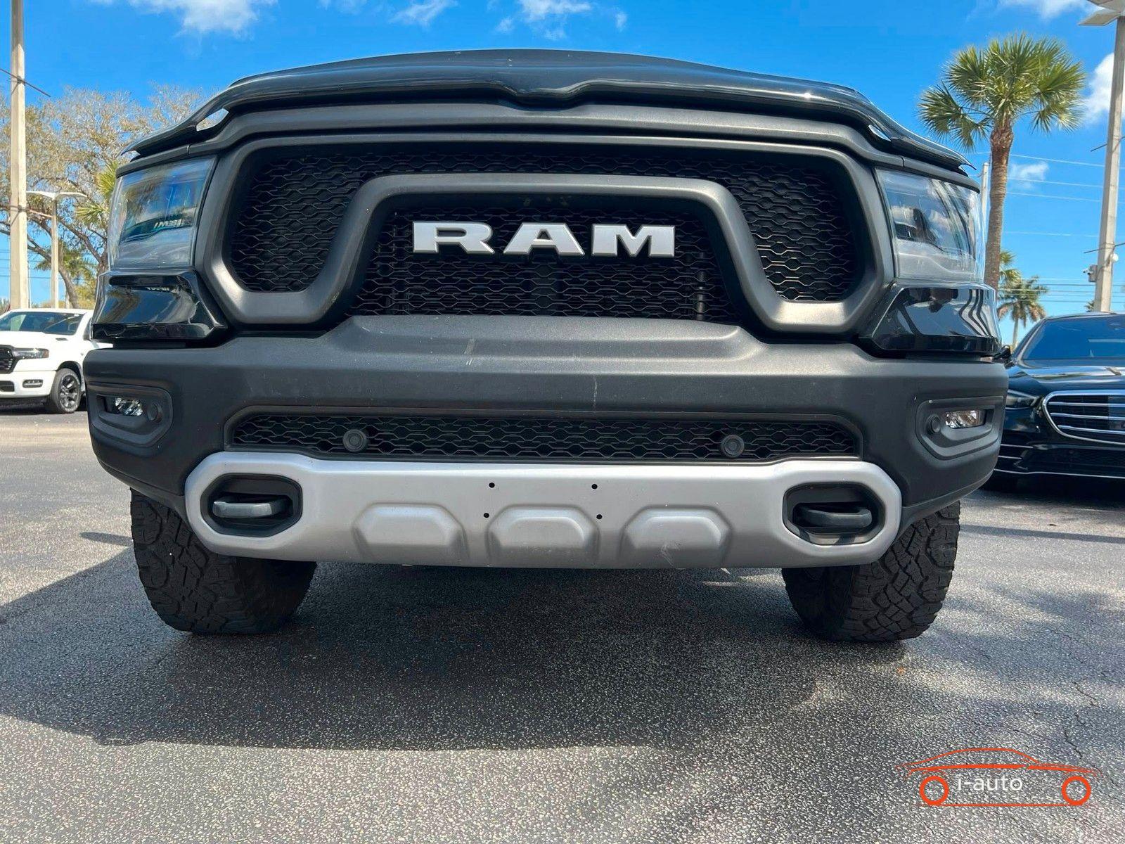 Dodge RAM 5.7L V8 HEMI Rebel 4x4 CrewCab za 73730€