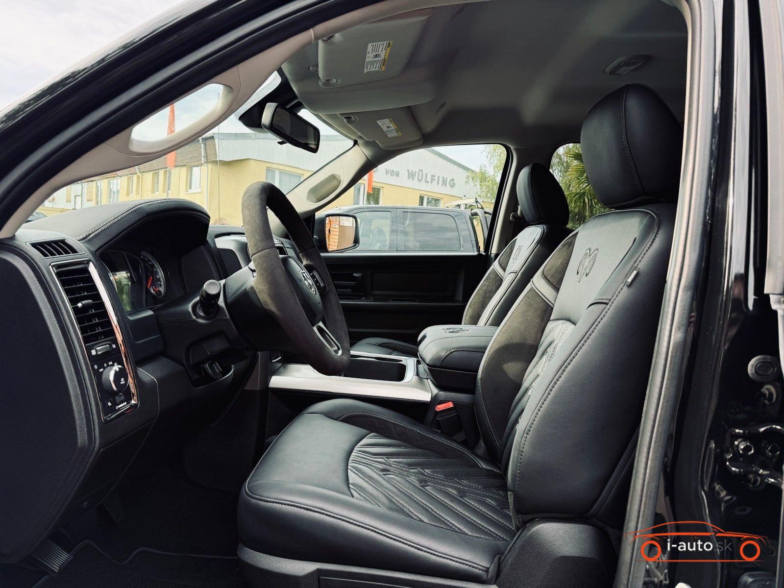 Dodge RAM 5.7 V8 4X4 za 43500€