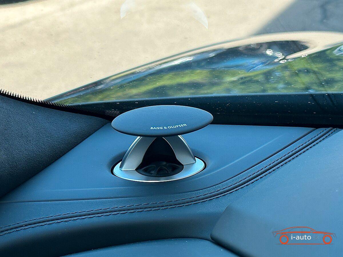 Audi RSQ8 Performance TFSI quattro za 157900€