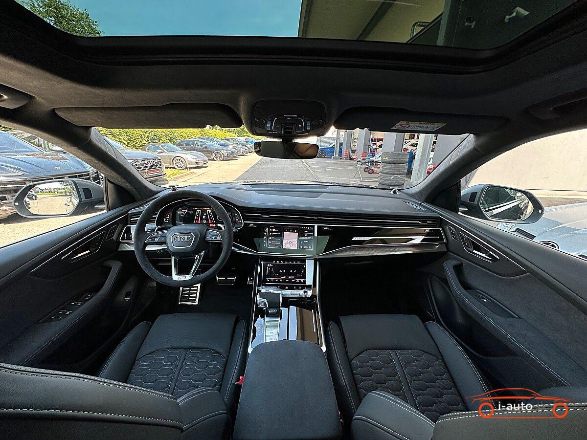 Audi RSQ8 Performance TFSI quattro za 157900€