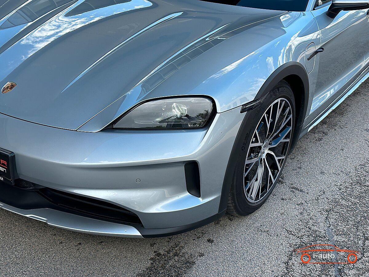Porsche Taycan 4 Cross Turismo  za 80950€