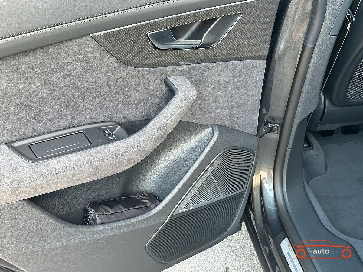 Audi RSQ8 Performance TFSI quattro za 157900€
