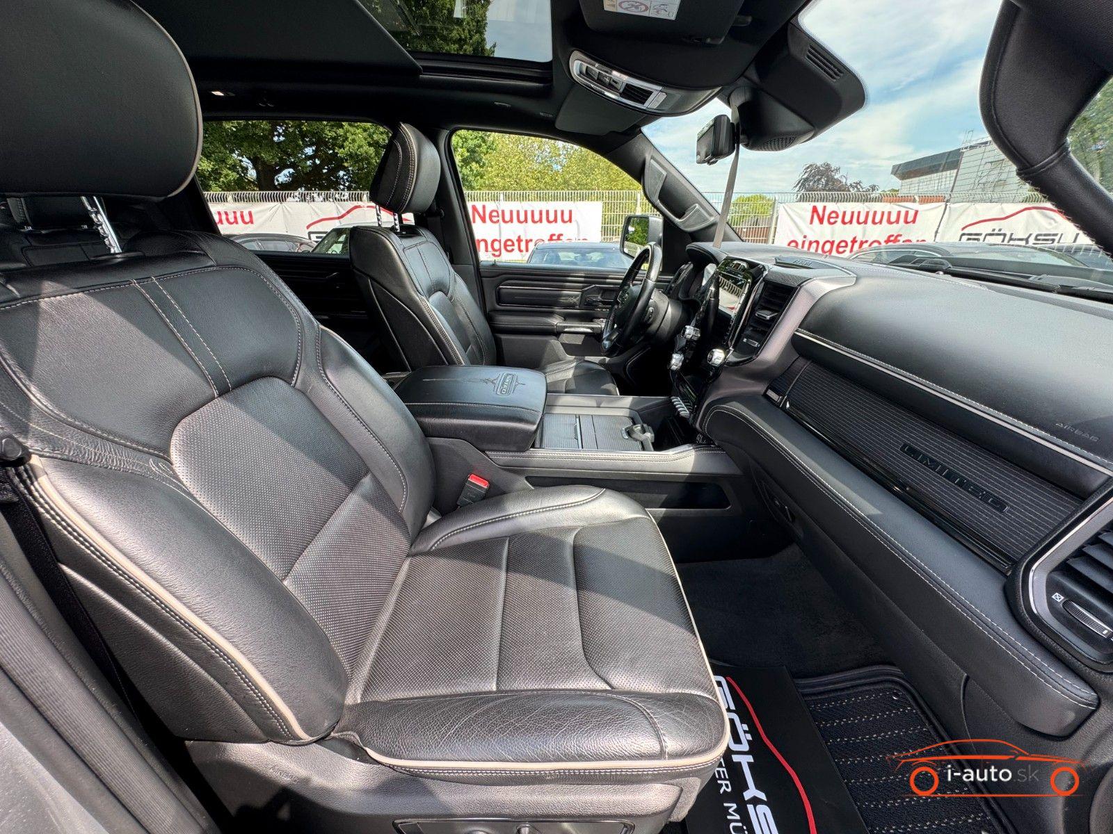 Dodge RAM 5.7L V8 4x4 Limited za 65500€