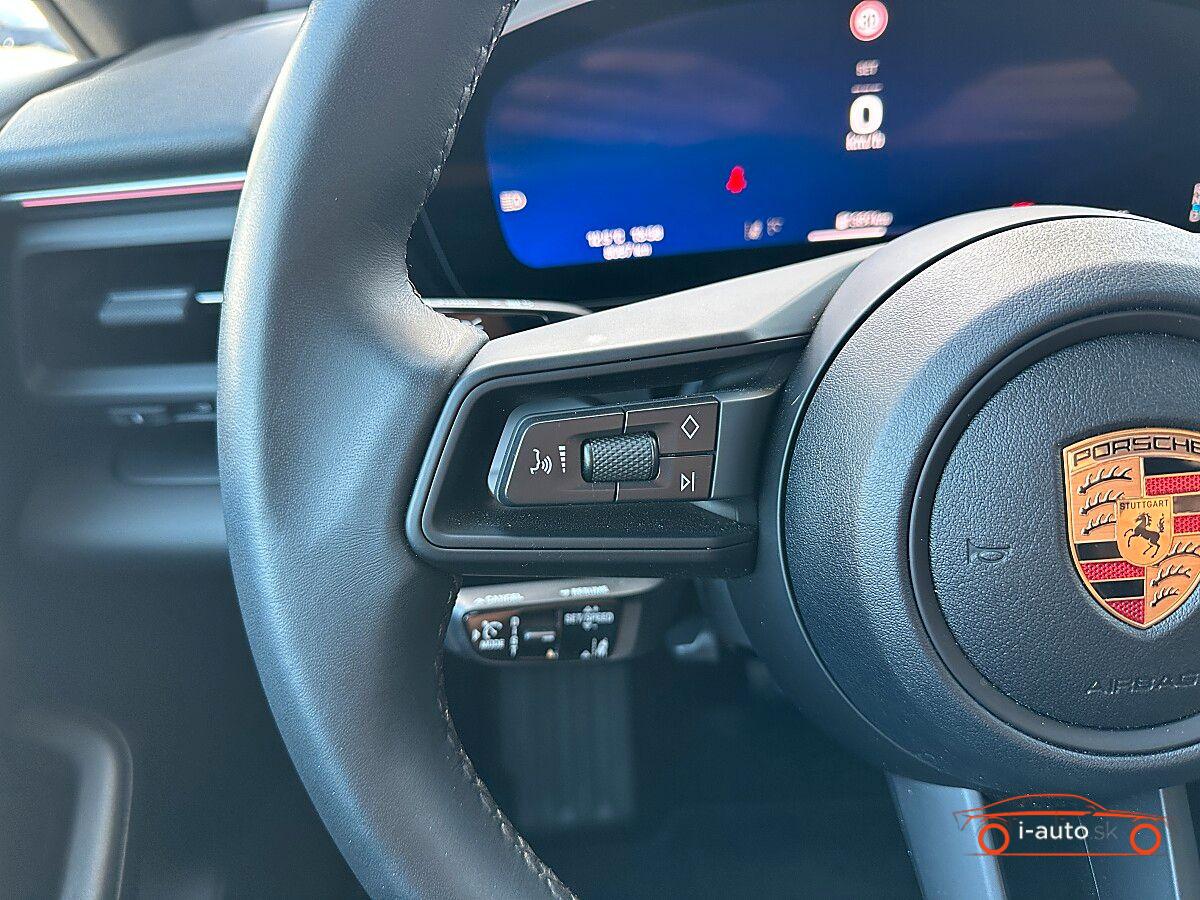 Porsche Macan 4 Electric  za 85470€