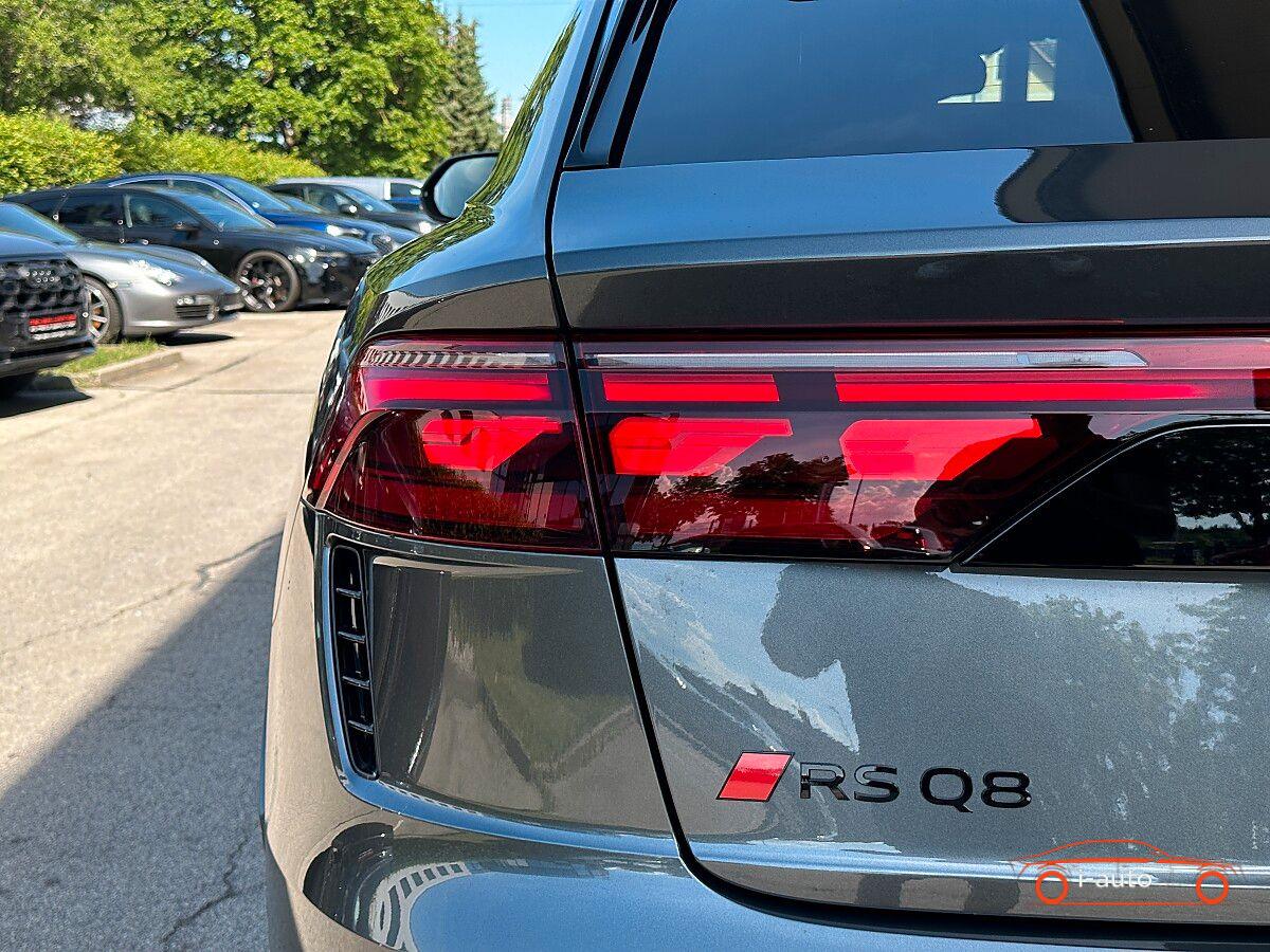 Audi RSQ8 Performance TFSI quattro za 157900€