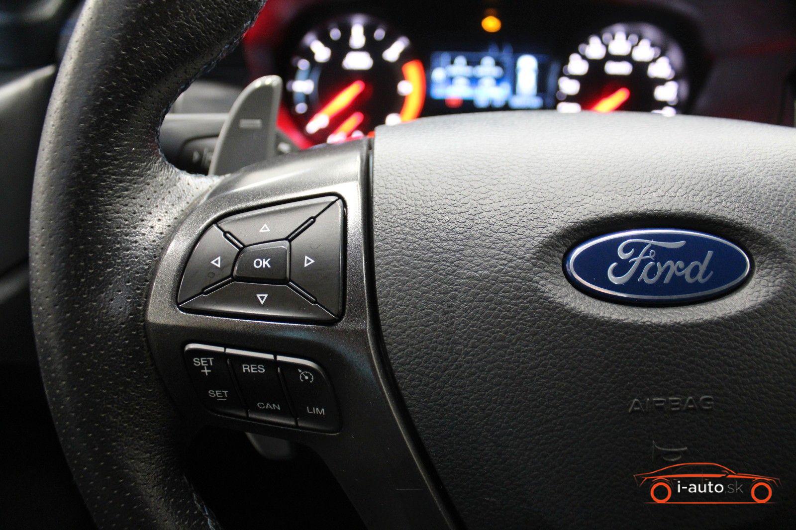 Ford Ranger 2.0L 4x4 DoKa Raptor za 36600€
