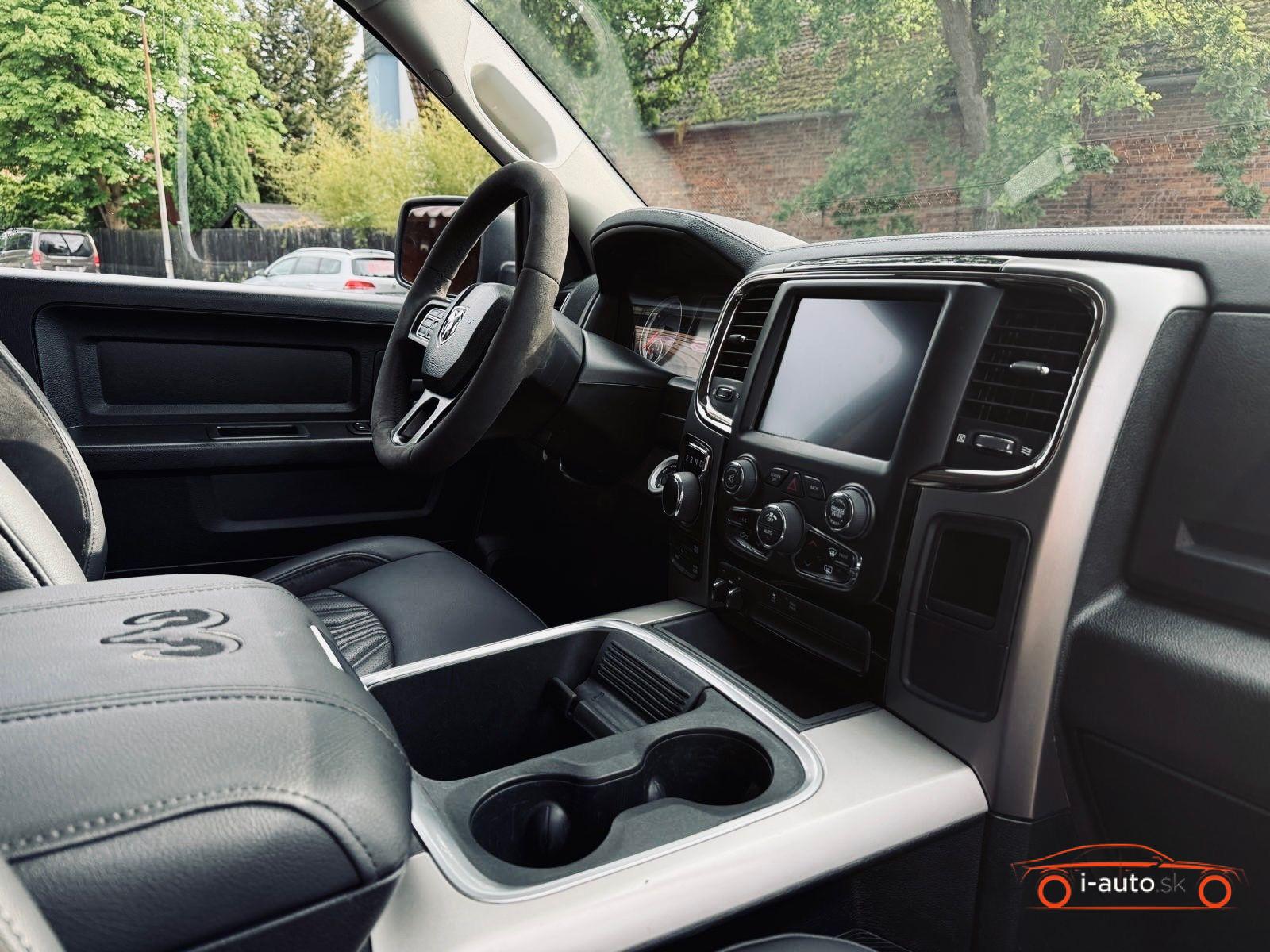 Dodge RAM 5.7 V8 4X4 za 43500€