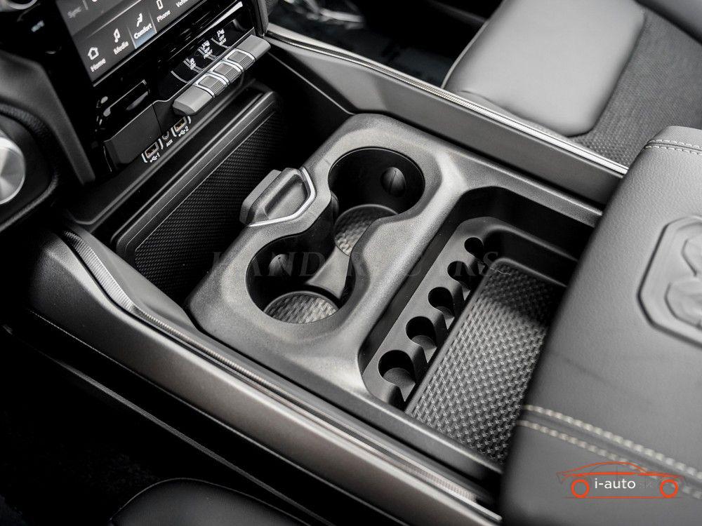 Dodge RAM 5.7L V8 HEMI za 85500€