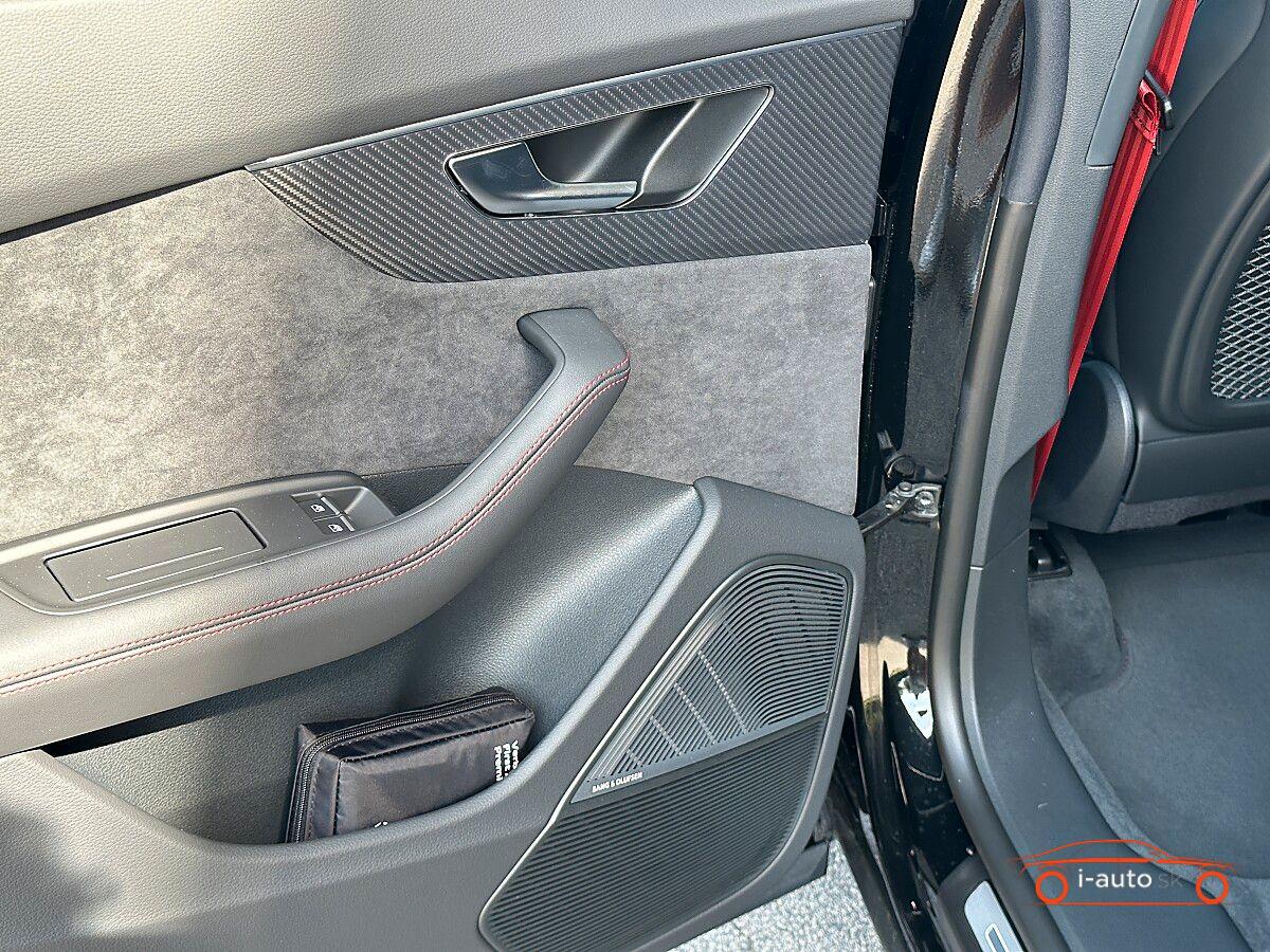 Audi Q8 TFSI e quattro  za 121600€