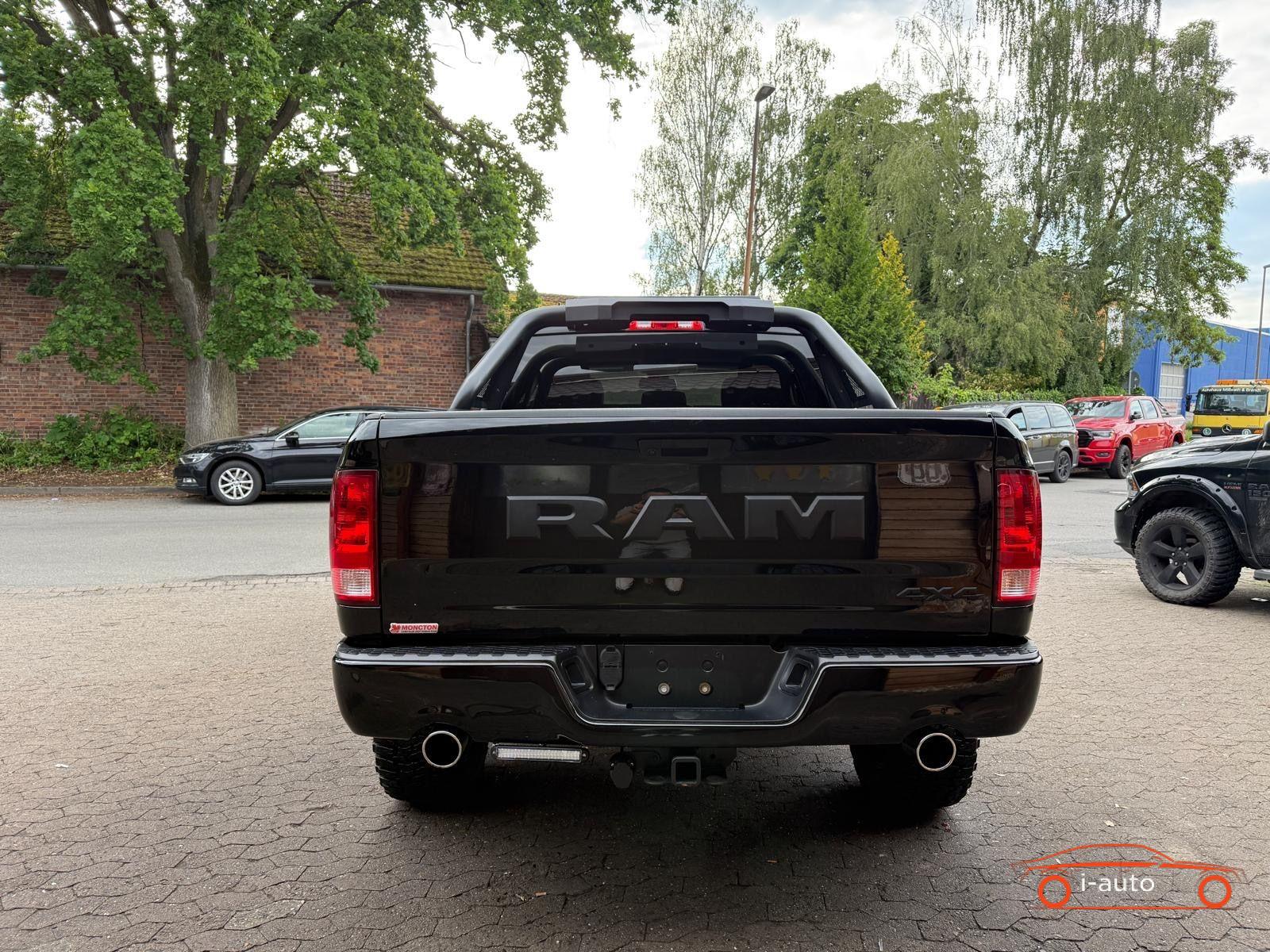 Dodge RAM 5.7 V8 4X4 za 43500€
