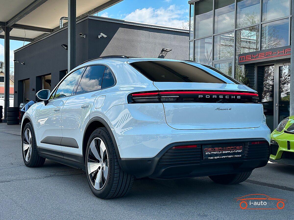 Porsche Macan 4 Electric  za 85470€