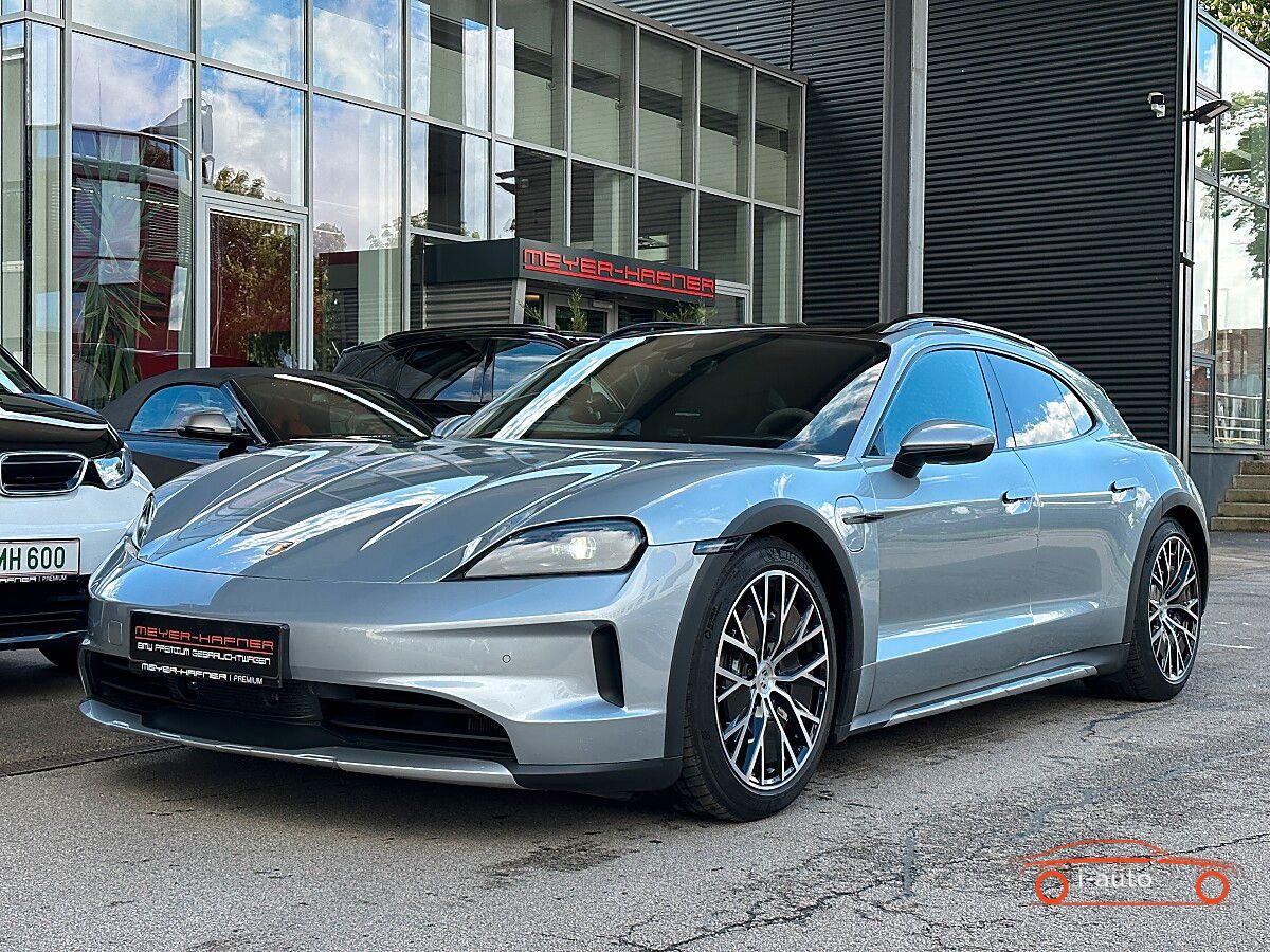 Porsche Taycan 4 Cross Turismo  za 80950€