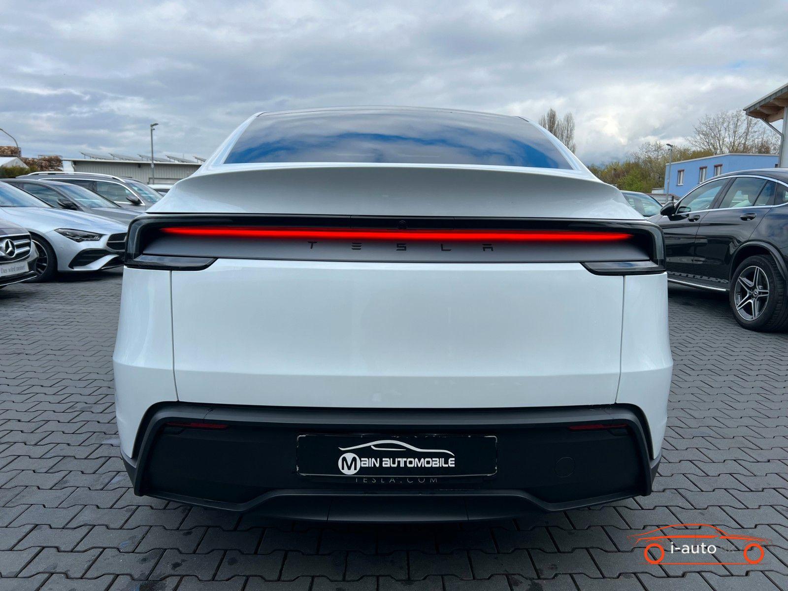 Tesla Model Y SR Juniper Premium za 52760€