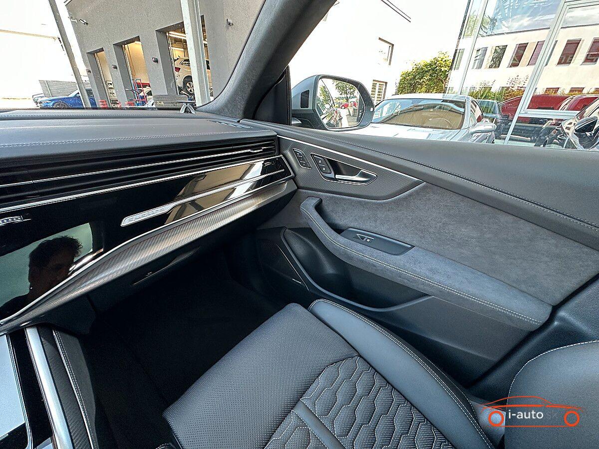 Audi RSQ8 Performance TFSI quattro za 157900€