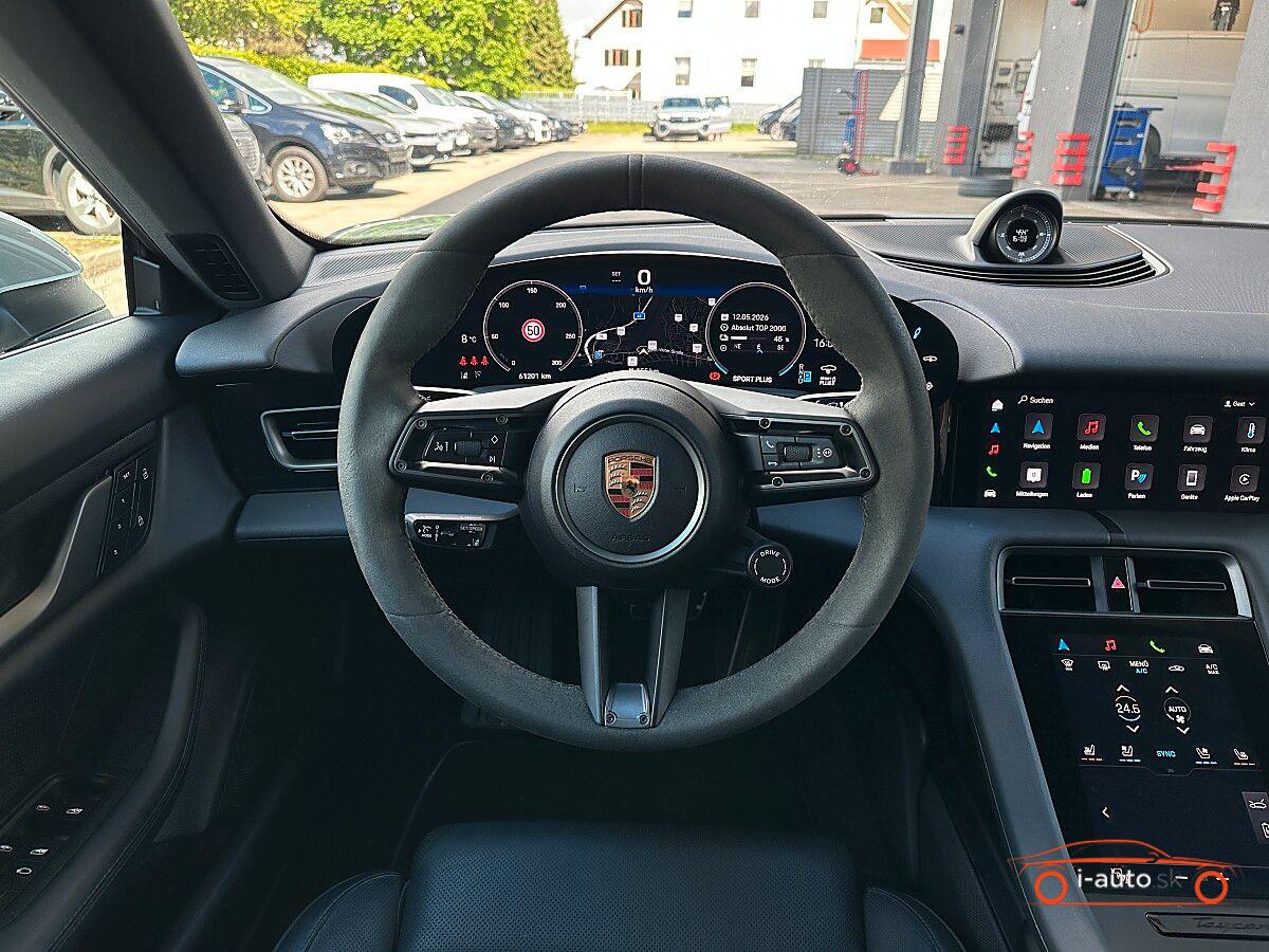 Porsche Taycan 4 Cross Turismo  za 80950€