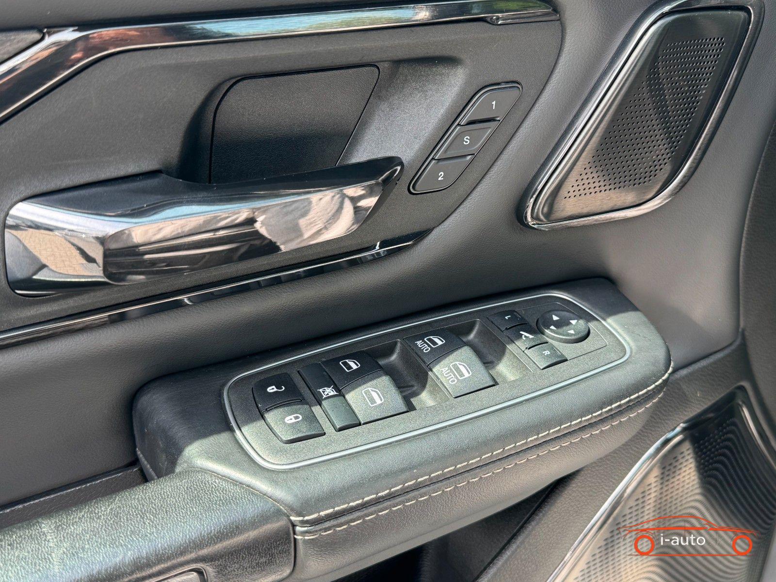 Dodge RAM 5.7L V8 4x4 Limited za 65500€