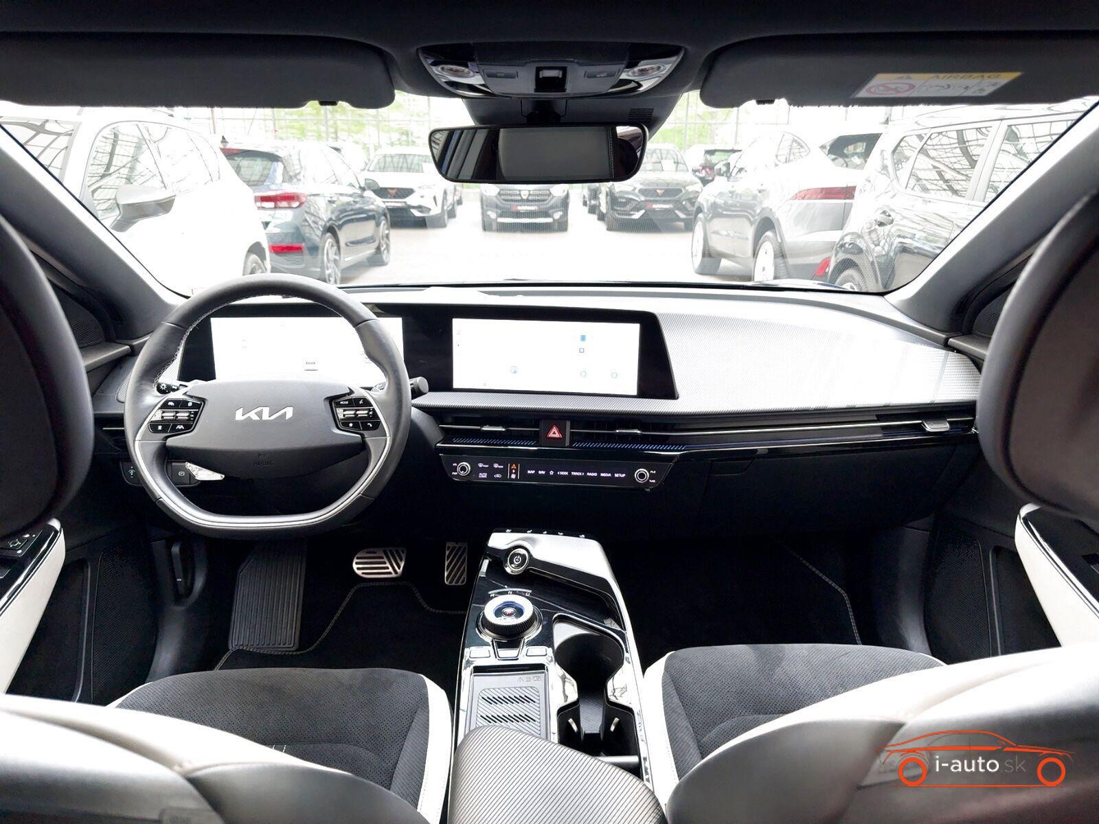 Kia EV6 77,4 kWh GT Line 4WD za 33730€