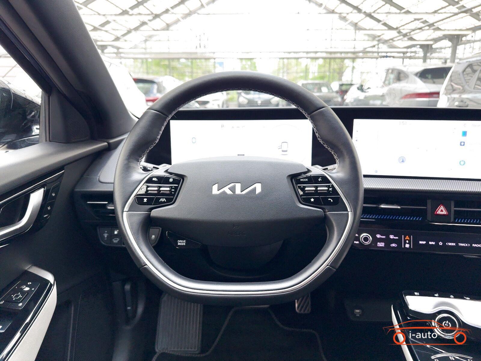 Kia EV6 77,4 kWh GT Line 4WD za 33730€