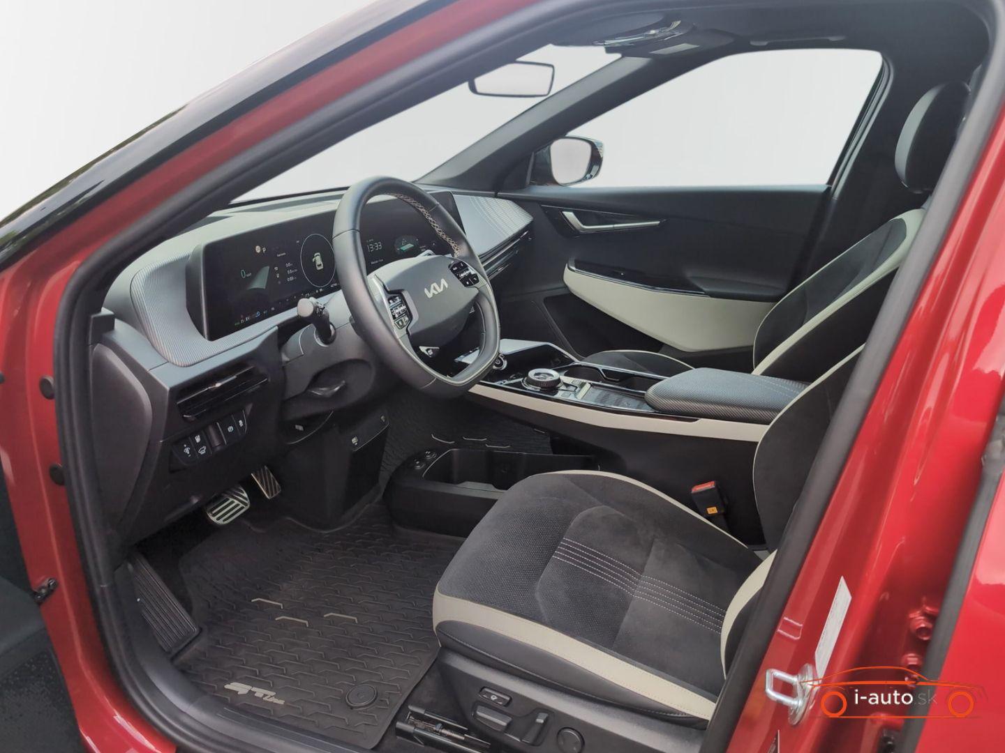 Kia EV6 77,4 kWh GT-Line AWD za 38350€