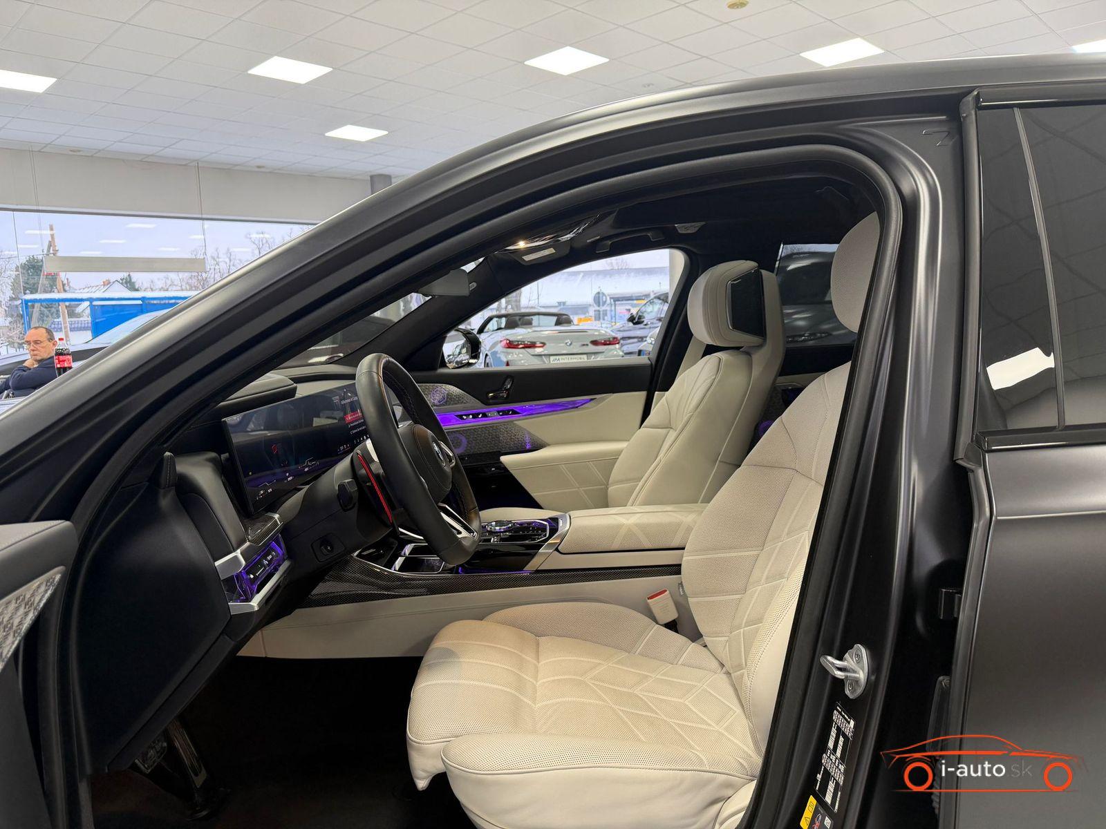 BMW 7 M760e xDrive M Performance Executive za 128920€