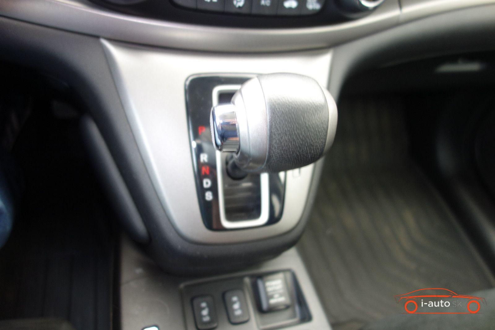 Honda CR-V 2.2l DTEC Executive 4WD za 18000€