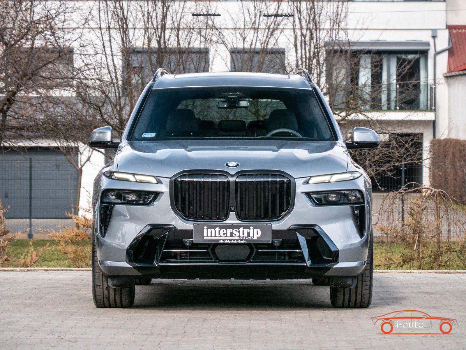 BMW X7 40d M  za 111300€