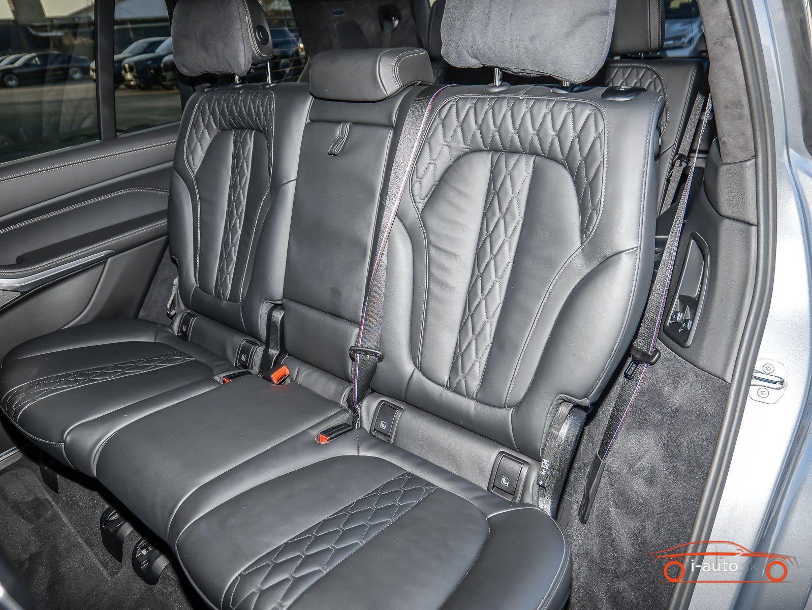 BMW X7 xDrive 40d M Sport Pro  za 93000€