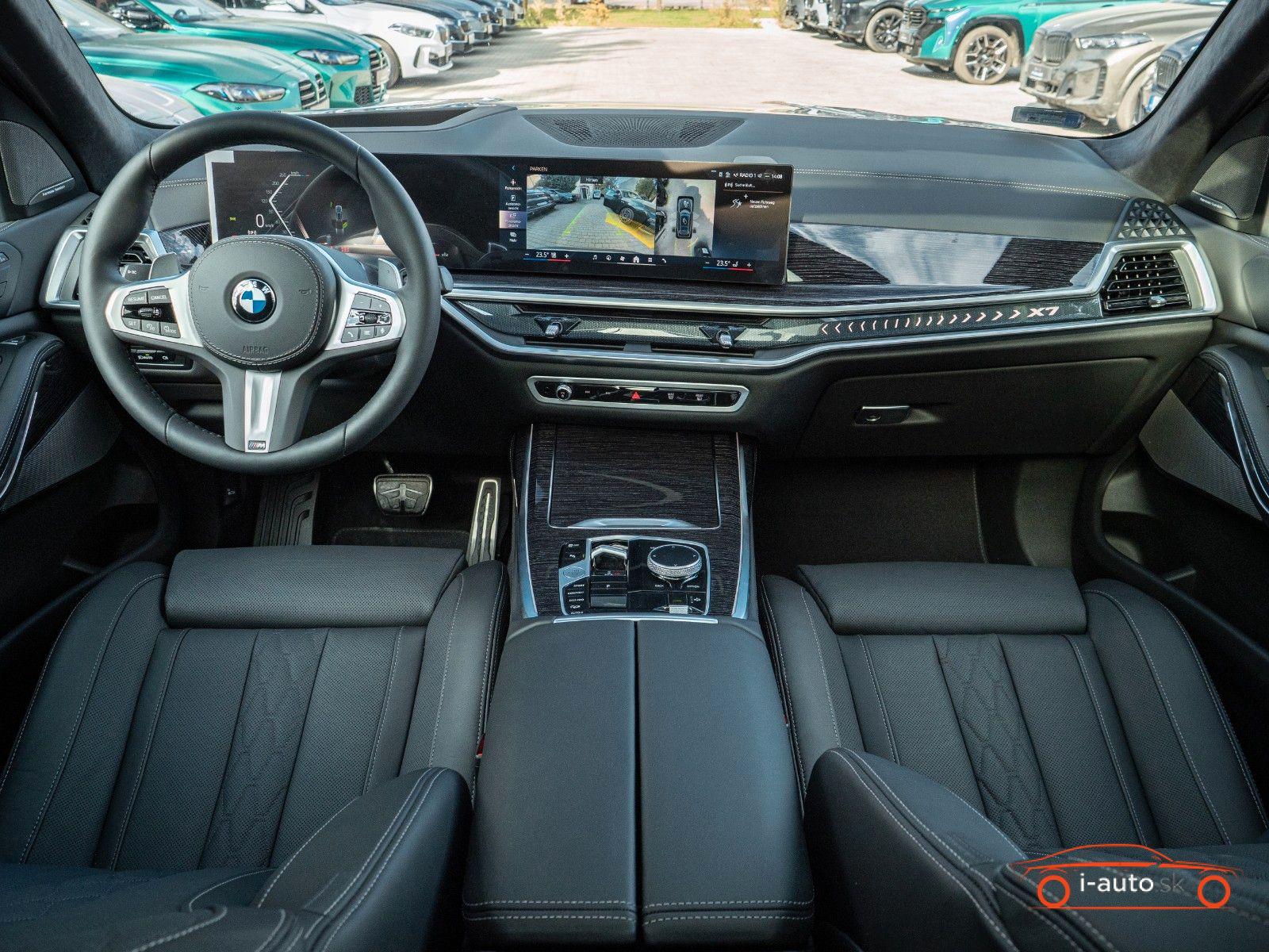 BMW X7 40d M  za 111300€