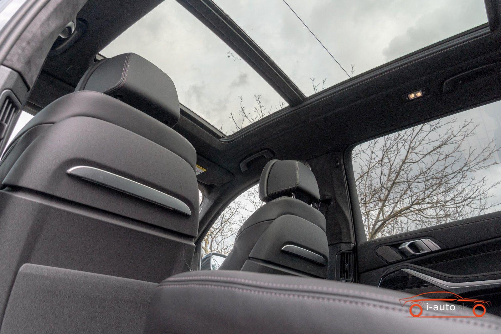 BMW X7 40d M  za 111400€