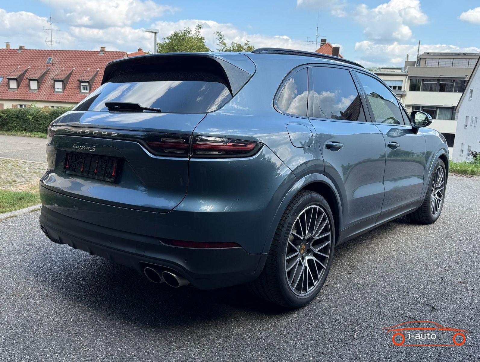 Porsche Cayenne S za 65700€
