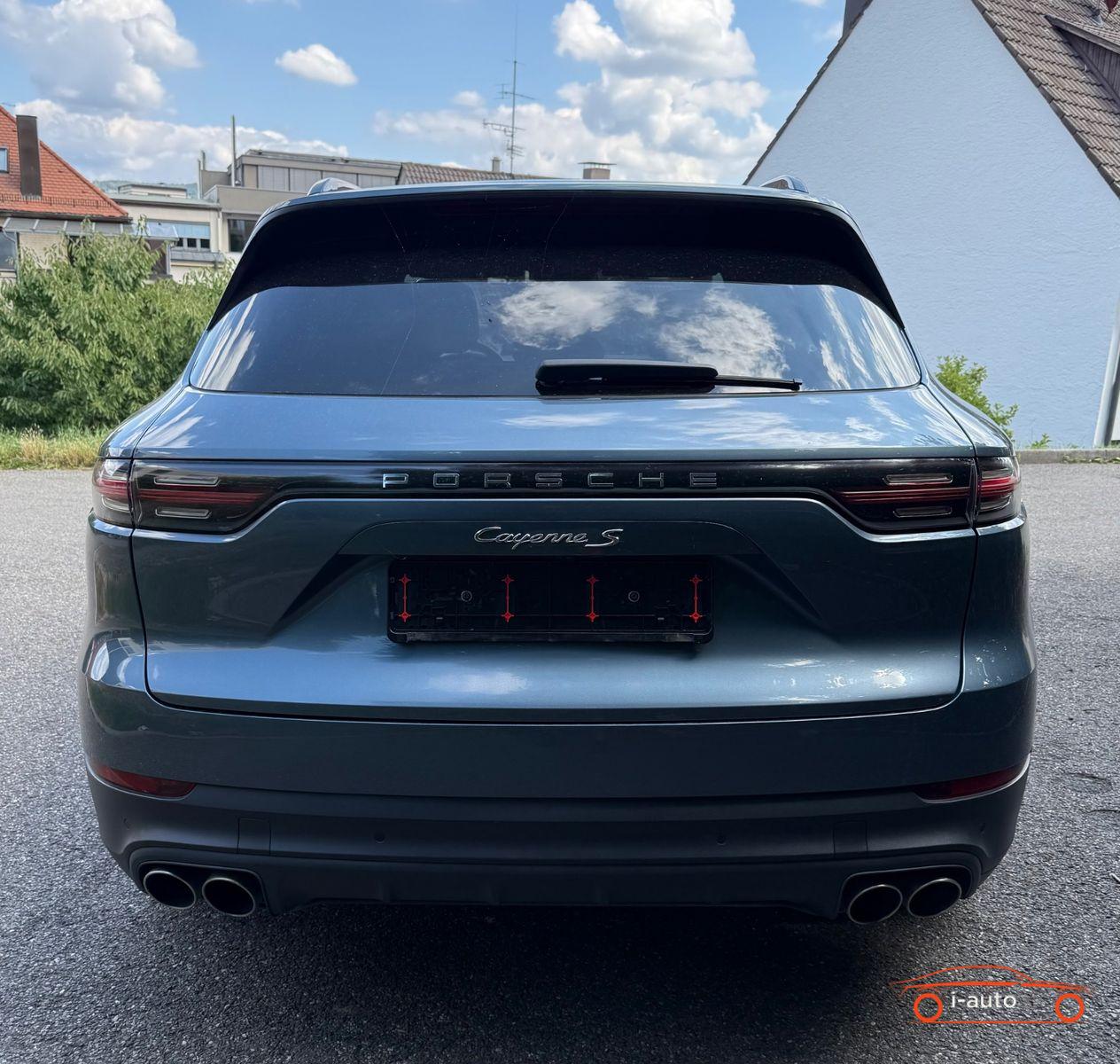 Porsche Cayenne S za 65700€