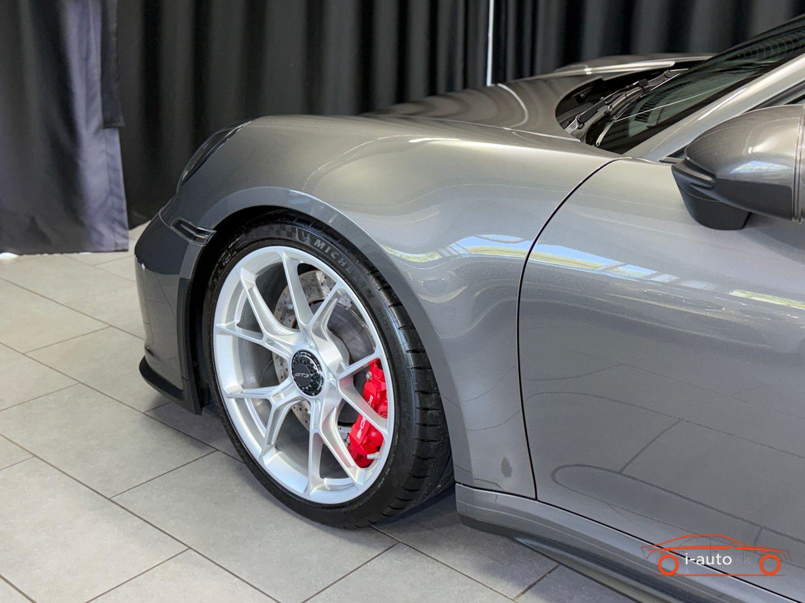 Porsche 911 GT3 CLUBSPORT za 196000€