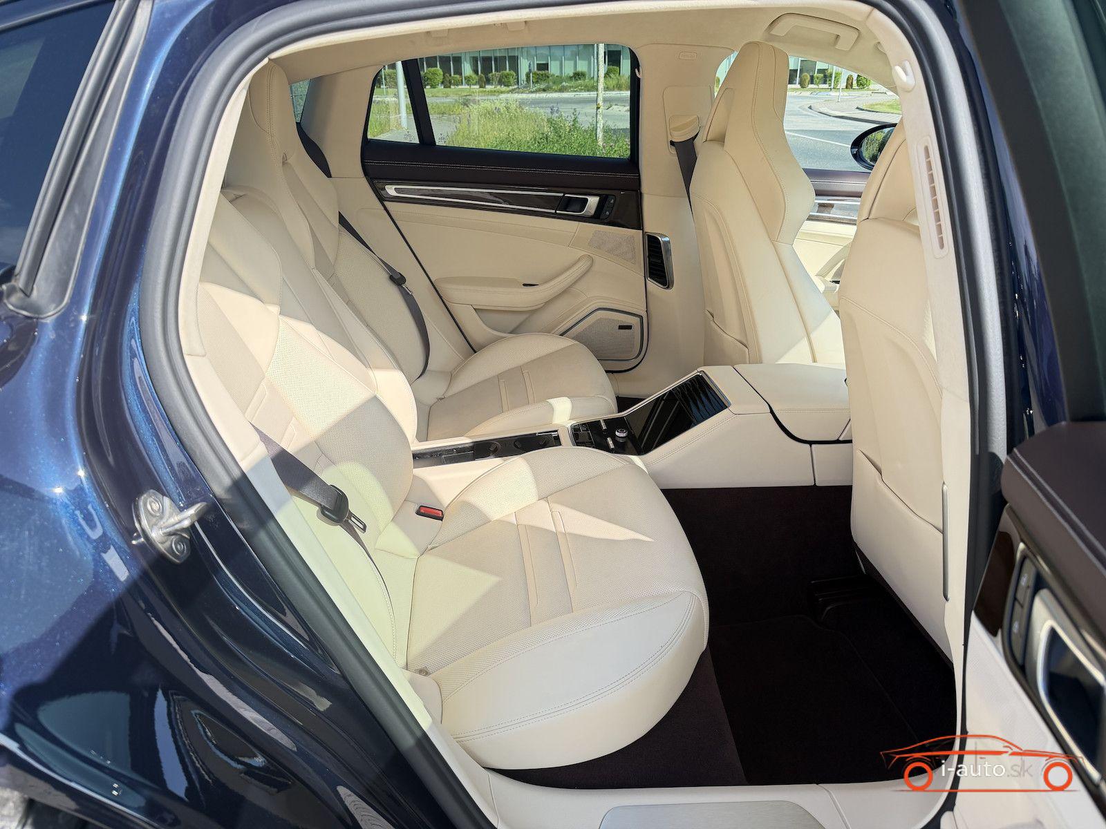 Porsche Panamera Turbo S Approved 08.2027 za 125900€