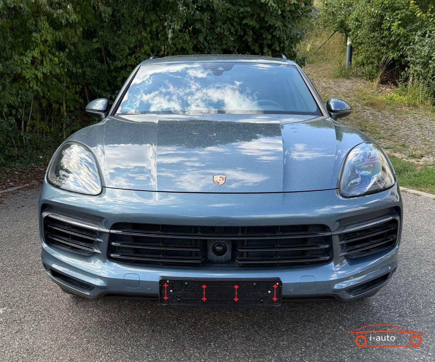 Porsche Cayenne S za 65700€