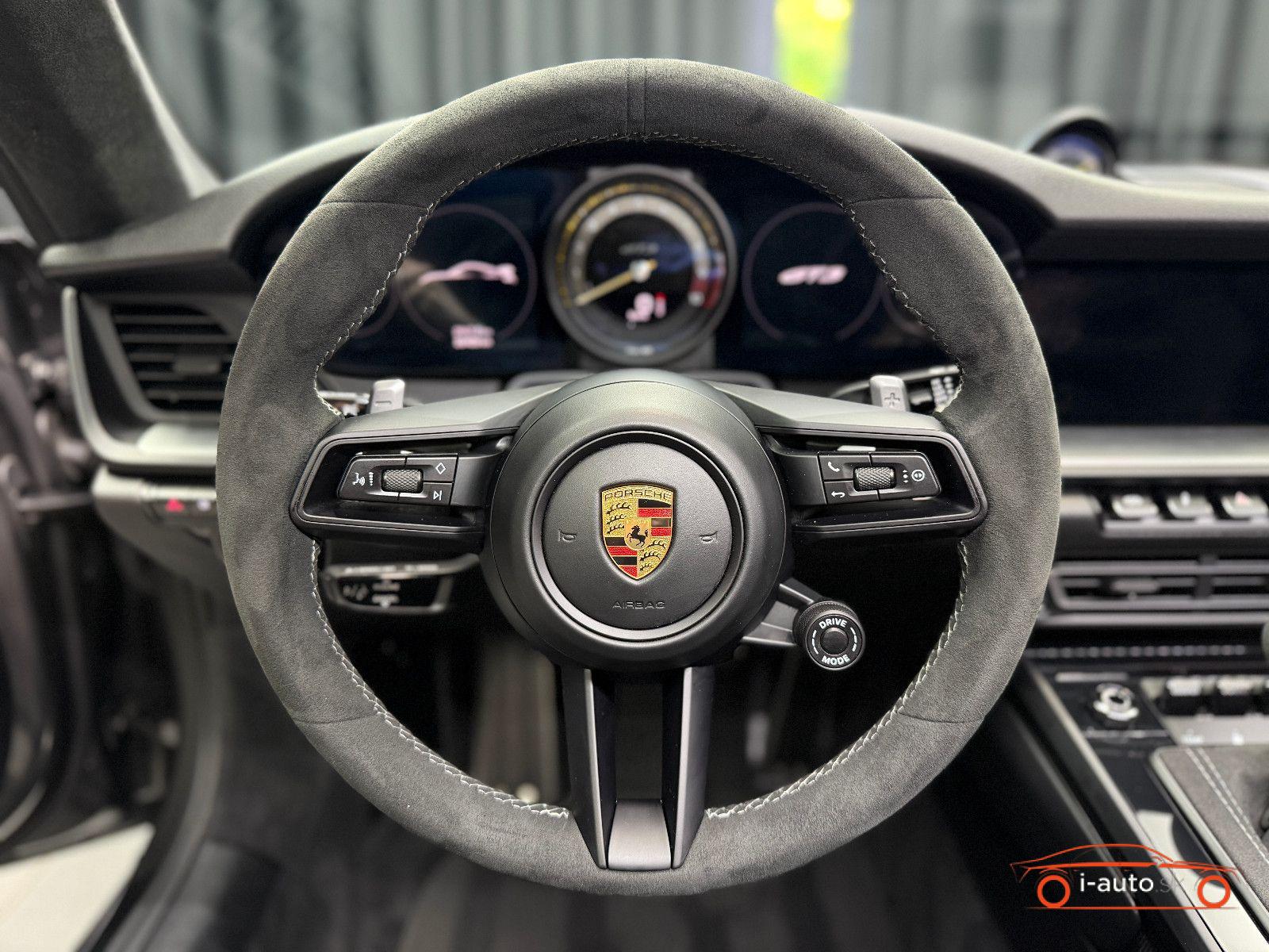 Porsche 911 GT3 CLUBSPORT za 196000€