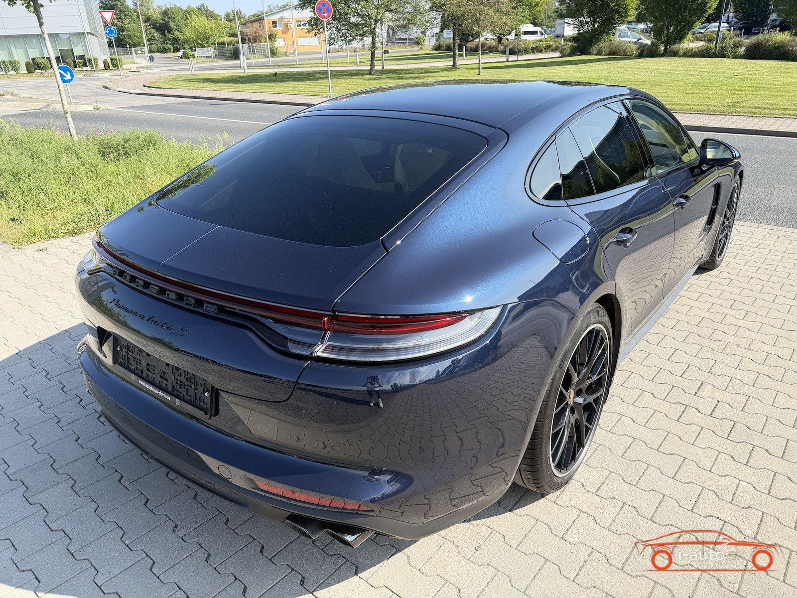Porsche Panamera Turbo S Approved 08.2027 za 125900€