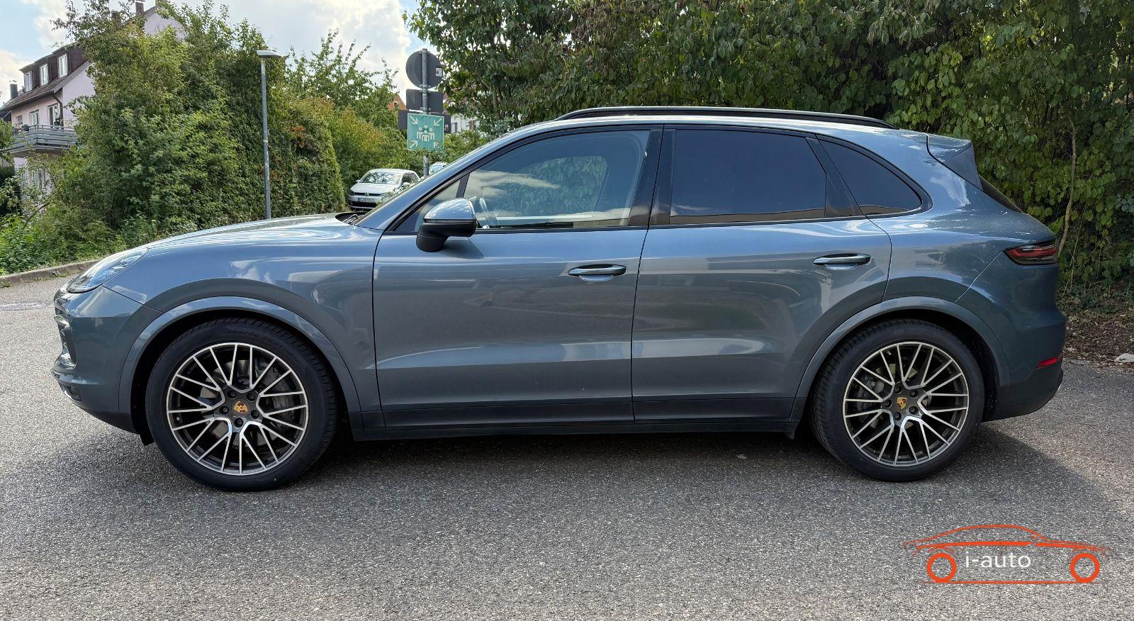 Porsche Cayenne S za 65700€