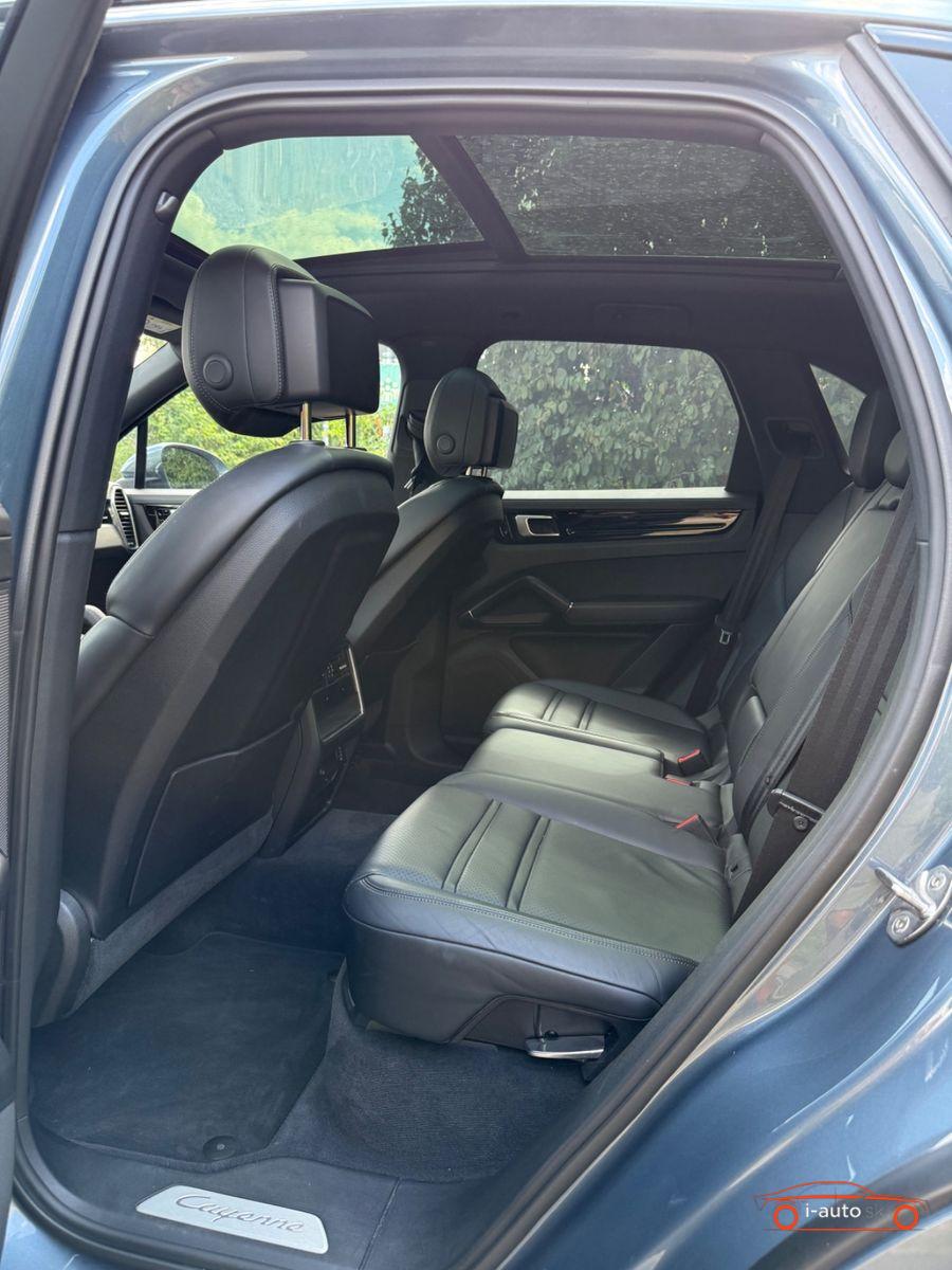 Porsche Cayenne S za 65700€