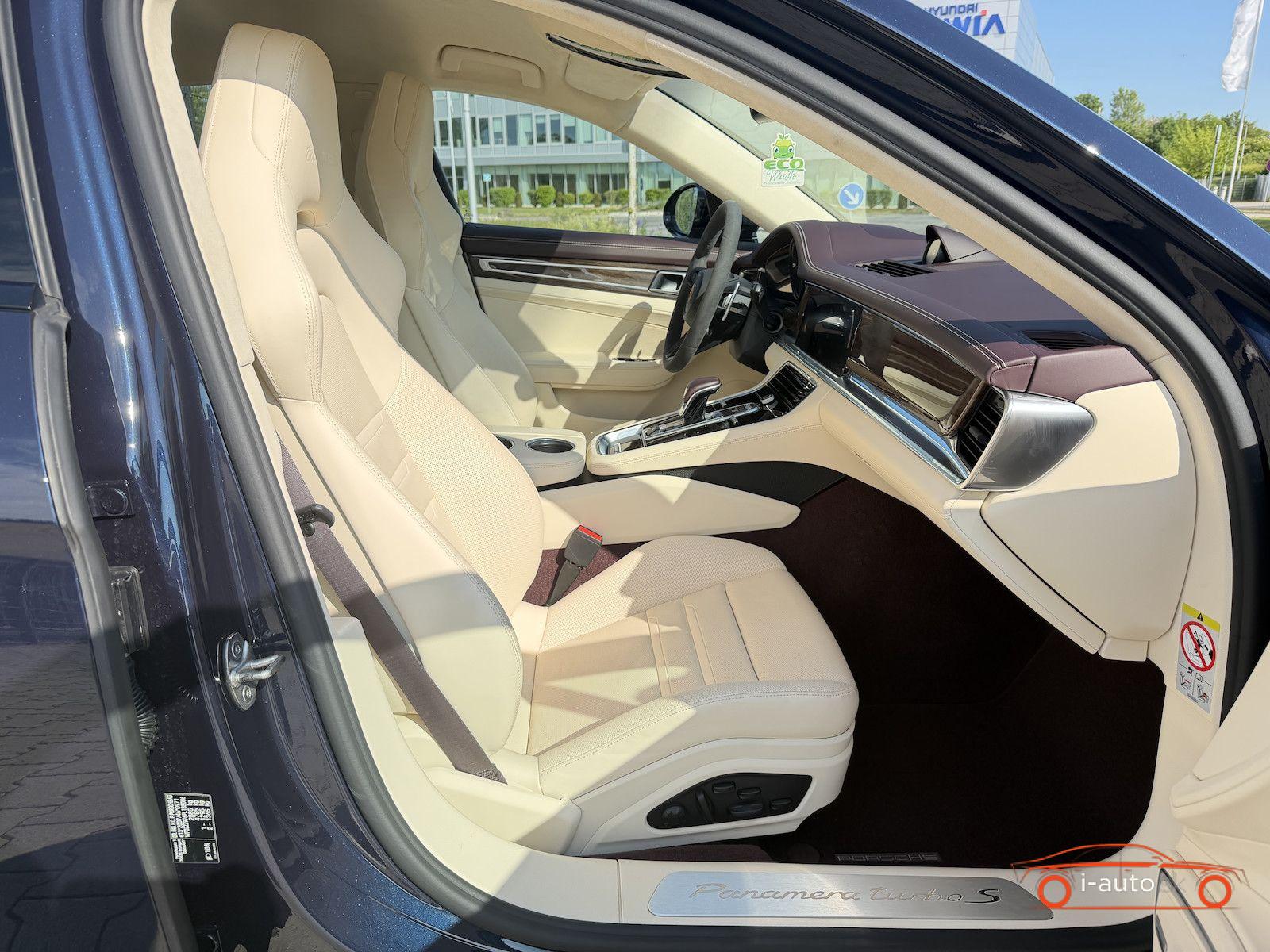 Porsche Panamera Turbo S Approved 08.2027 za 125900€