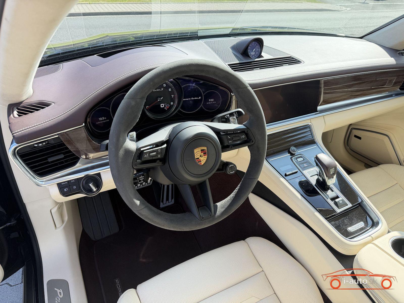 Porsche Panamera Turbo S Approved 08.2027 za 125900€