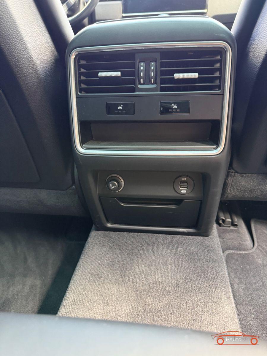 Porsche Cayenne S za 65700€