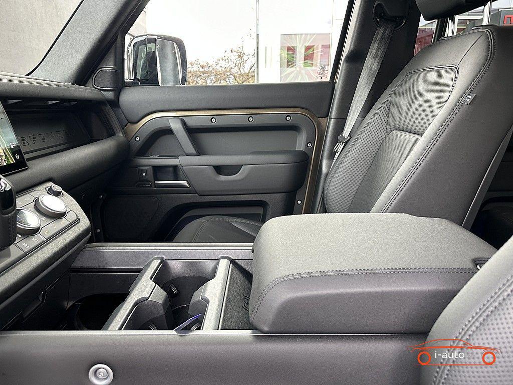 Land Rover Defender 110 D300 AWD X-Dynamic SE  za 78450€