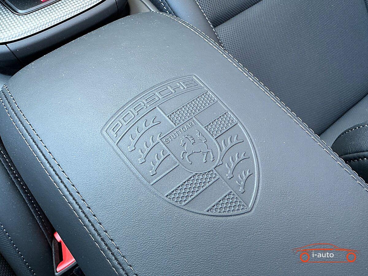 Porsche 992 911 992.2 Carrera Cabrio Turbo S  za 319380€