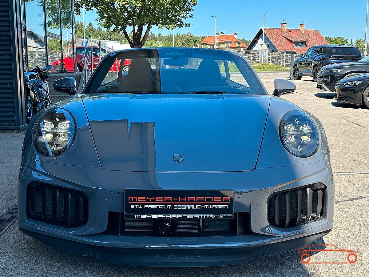 Porsche 992 911 992.2 Carrera Cabrio Turbo S  za 319380€