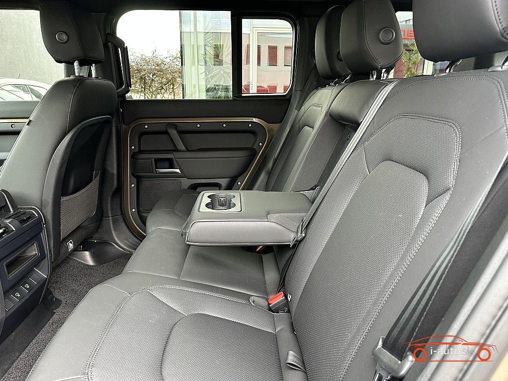 Land Rover Defender 110 D300 AWD X-Dynamic SE  za 78450€