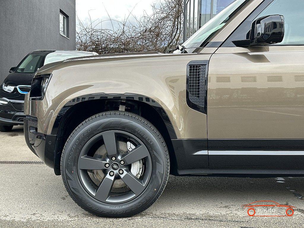 Land Rover Defender 110 D300 AWD X-Dynamic SE  za 78450€