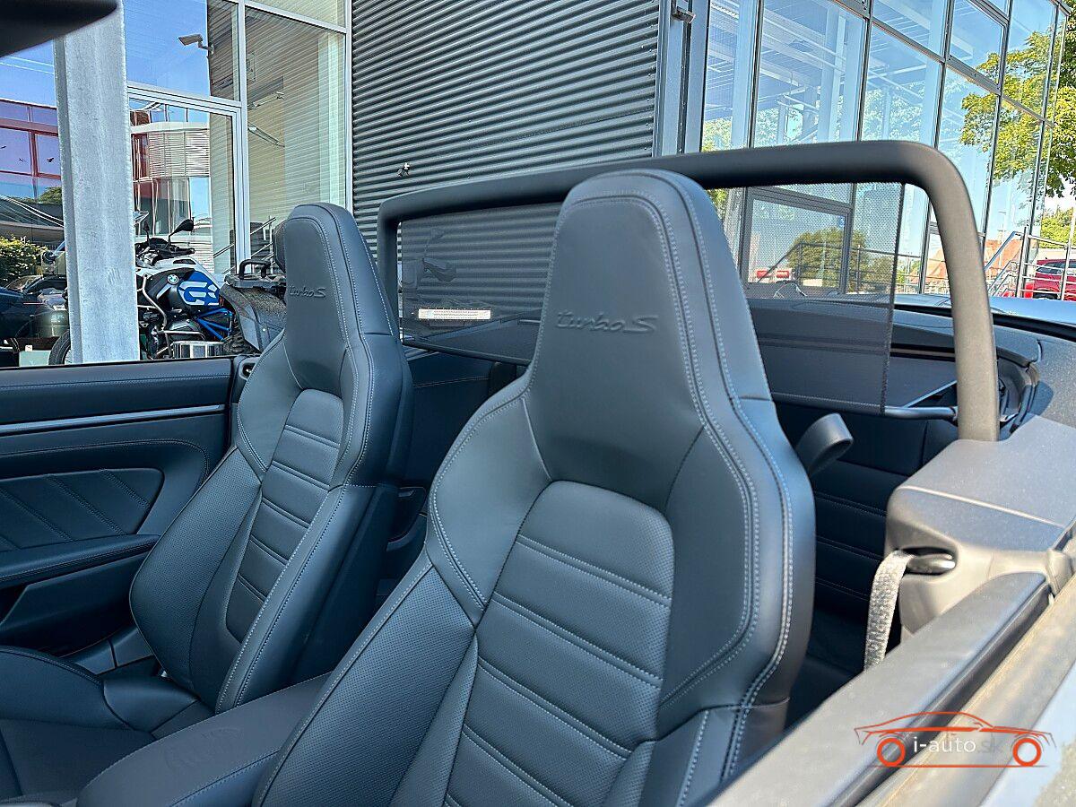 Porsche 992 911 992.2 Carrera Cabrio Turbo S  za 319380€