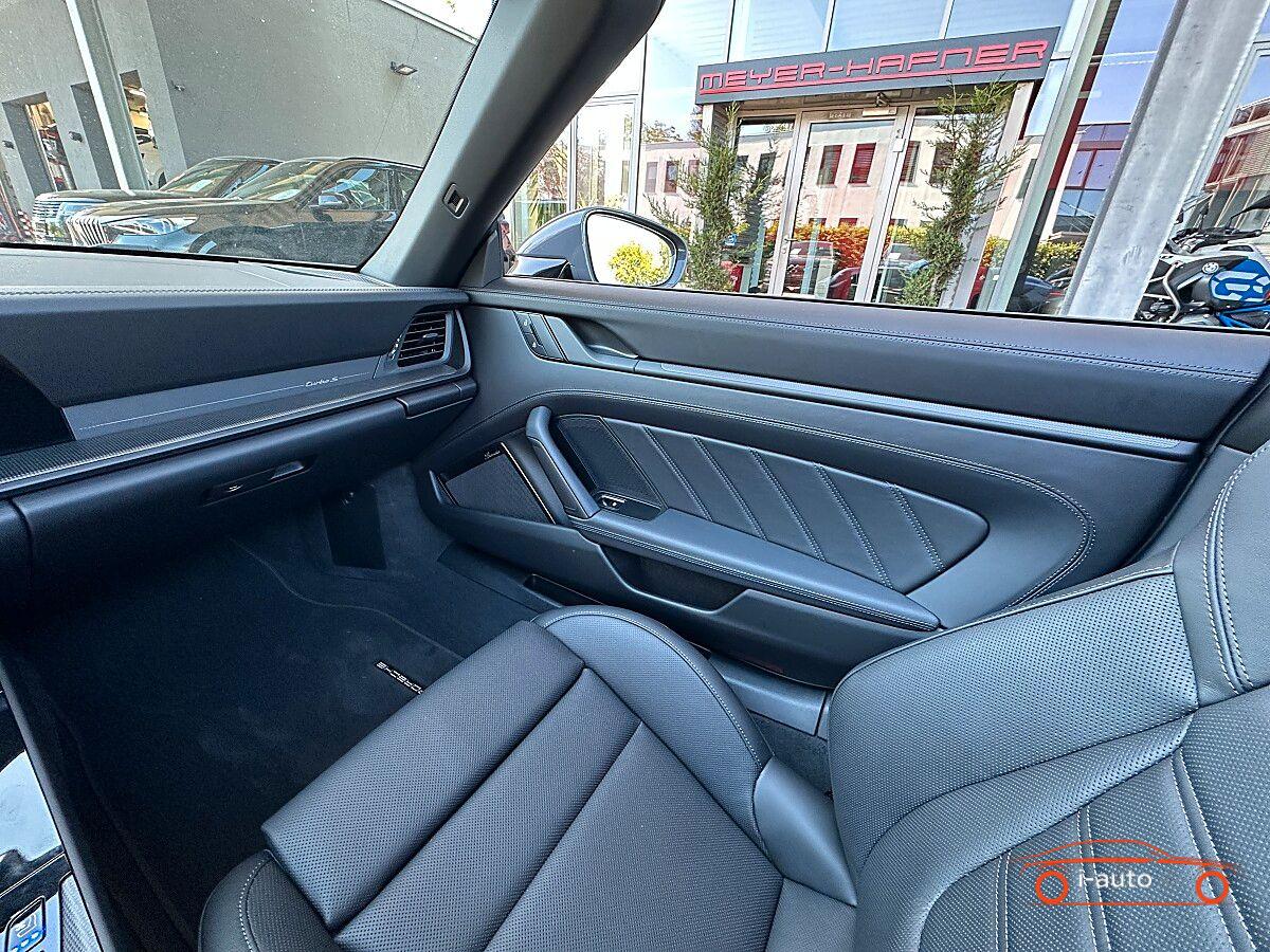 Porsche 992 911 992.2 Carrera Cabrio Turbo S  za 319380€