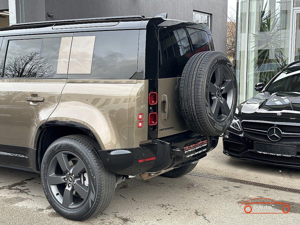 Land Rover Defender 110 D300 AWD X-Dynamic SE  za 78450€